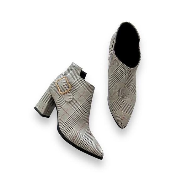 Butiti Plaid White/Black/Red Pointed Toe Ankle Boots EU 39 US 8 - Picture 1 of 10